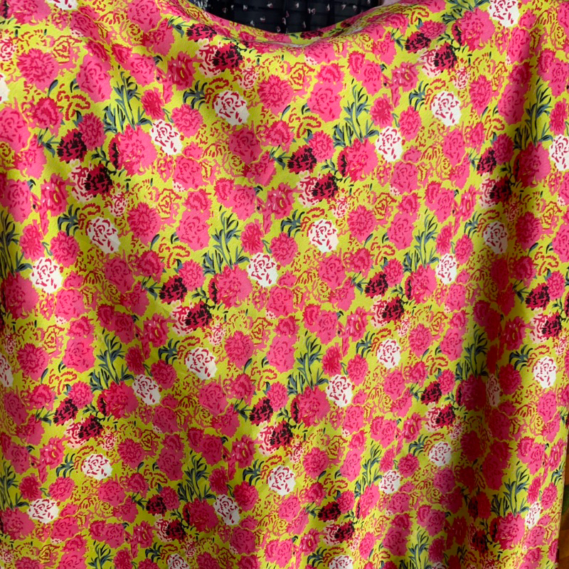 kain silk premium - kain silk satin motif - kain silk motif premium