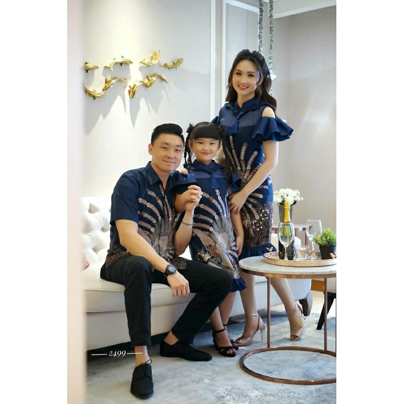 Biru Merak Batik Family