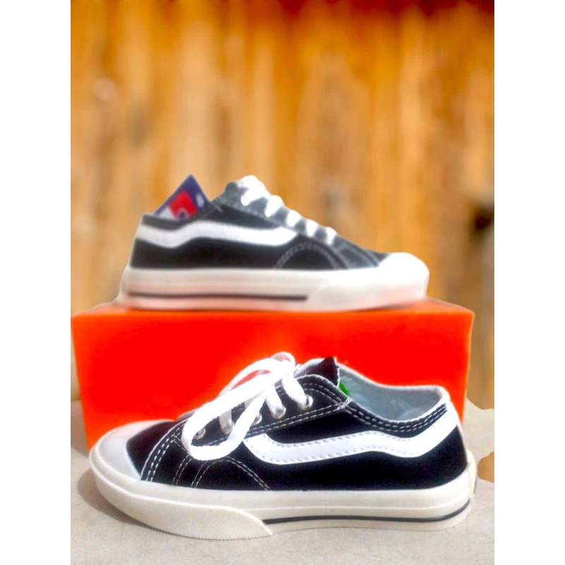sepatu casual anak /ventela