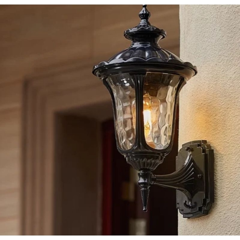 lampu dinding outdoor anti air anti badai