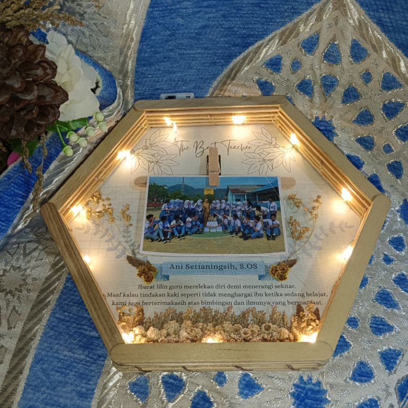 Gift- Hexa Frame Costum Name | Gift Box Hari Guru | Kado