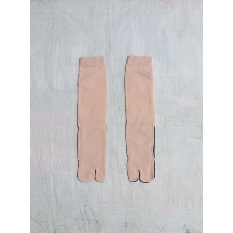 Kaos kaki jempol ulz / kaos kaki muslimah