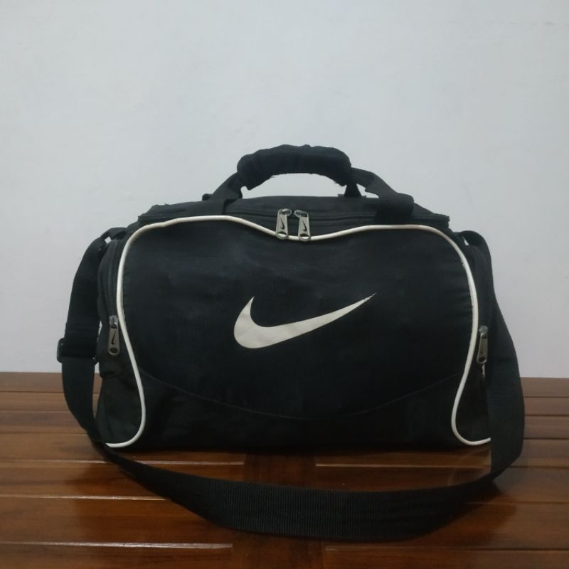 Duffle bag nike swoosh