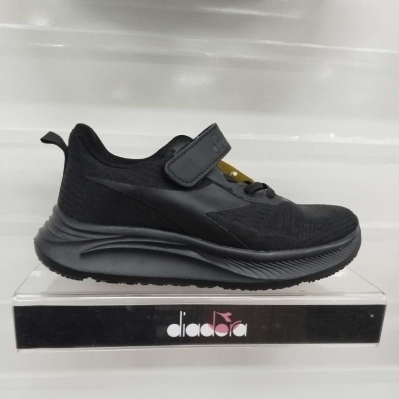 DIADORA MILTON JR X240703M UNISEK SHOES KIDS_FULL BLACK