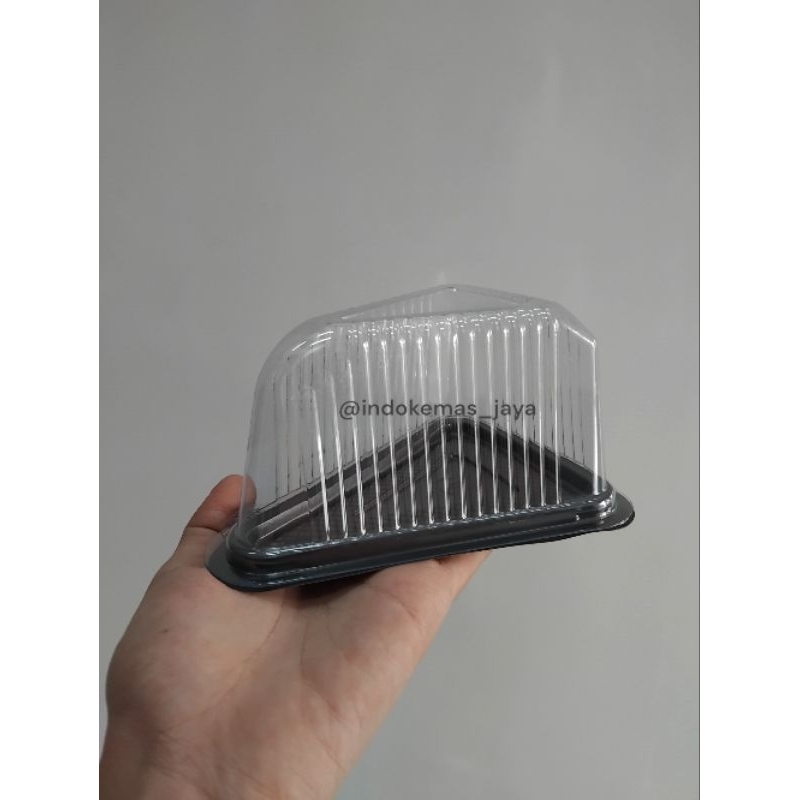 [10 pcs] Mika CT Segitiga/ Mika Kue Segitiga/ Mika Cake Triangle/ Mika Cake 1 slice/ Mika Mille Crep