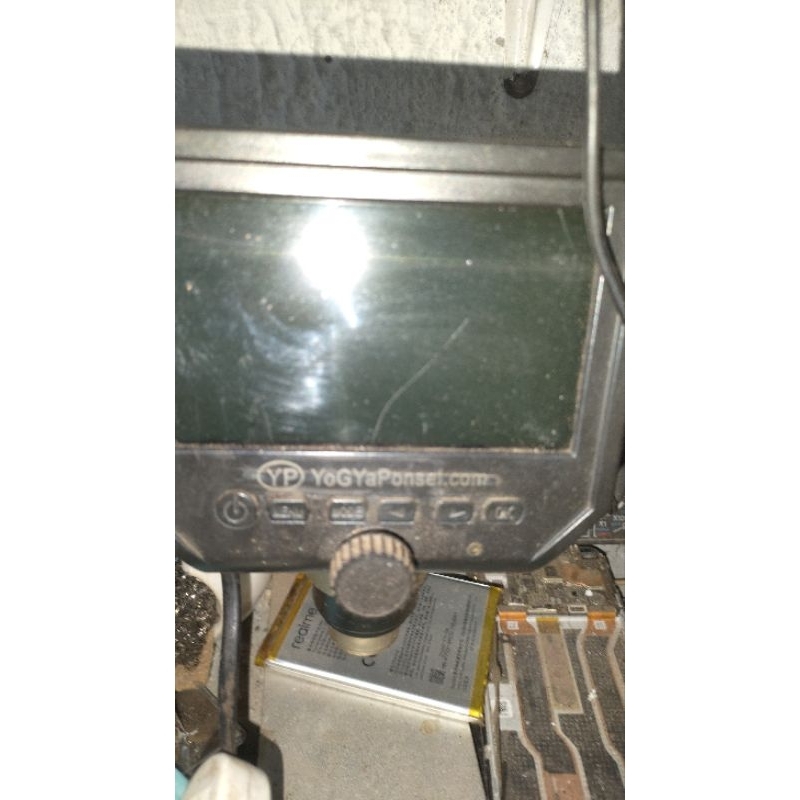 mikroskop  bekas minus batrai