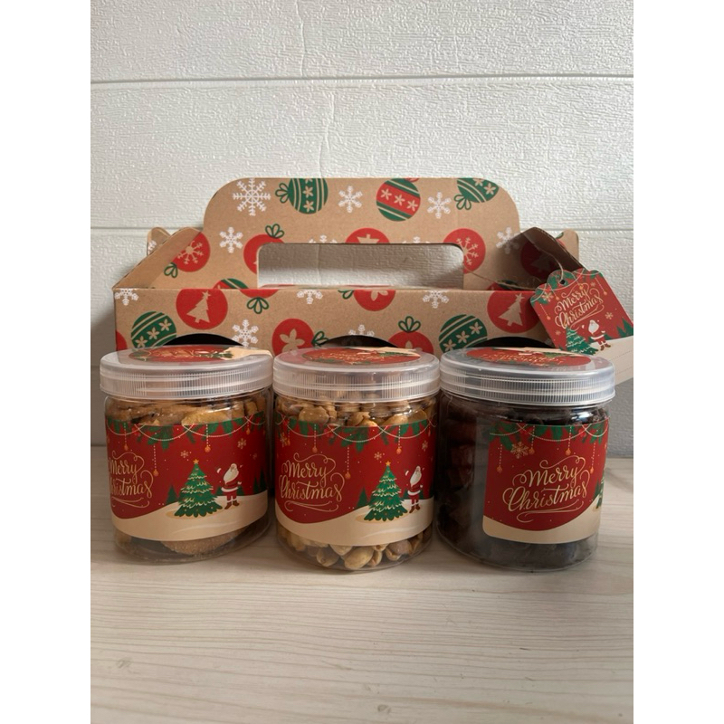 

Hampers Natal / kue kering Natal/ kue Natal/ spesial Natal