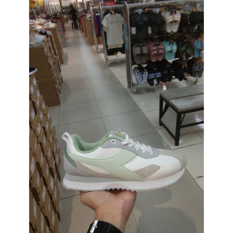 SEPATU DIADORA KAMALA WOMENS SNEAKERS/DIADORA MANCIO WOMENS RUNNING