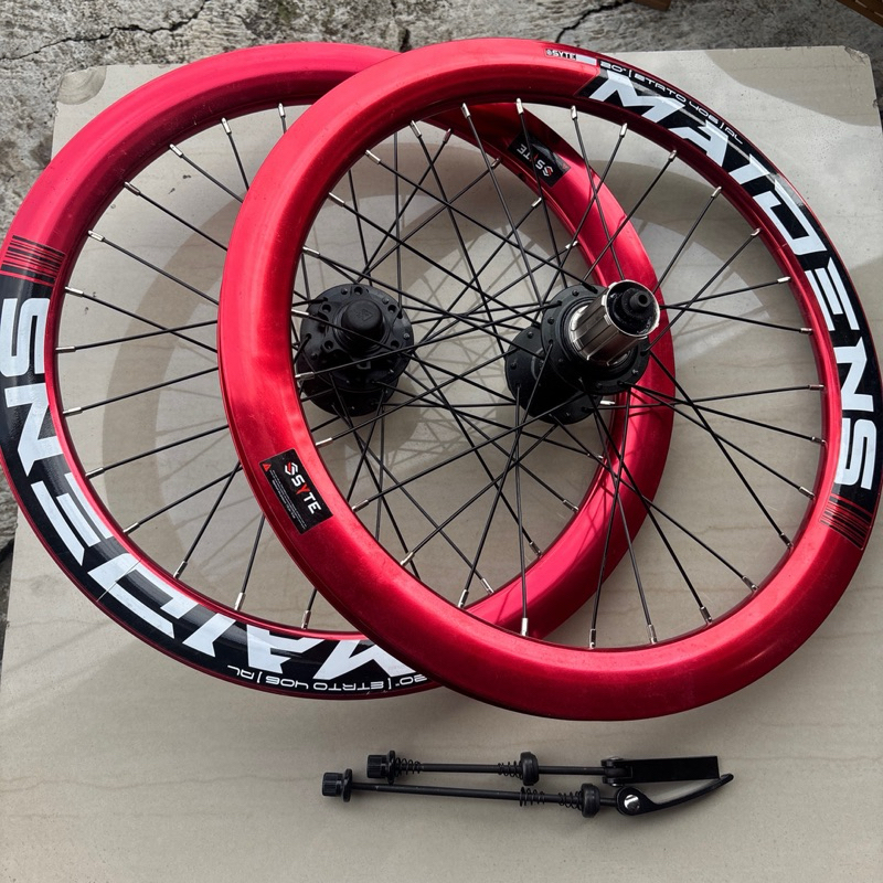 SEPASANG wheelset wheel set velg syte meidens jangkrik discbrake alloy bearing sepeda lipat minion b