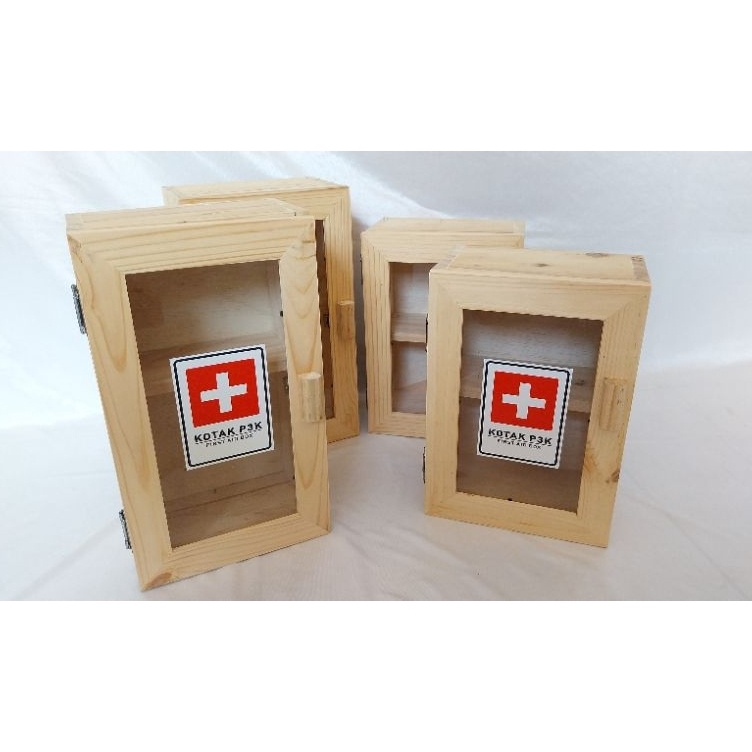 Diminati  kotak obat  kotak p3k  lemari obat  lemari kayu  kota obat kayu  kotak pppk