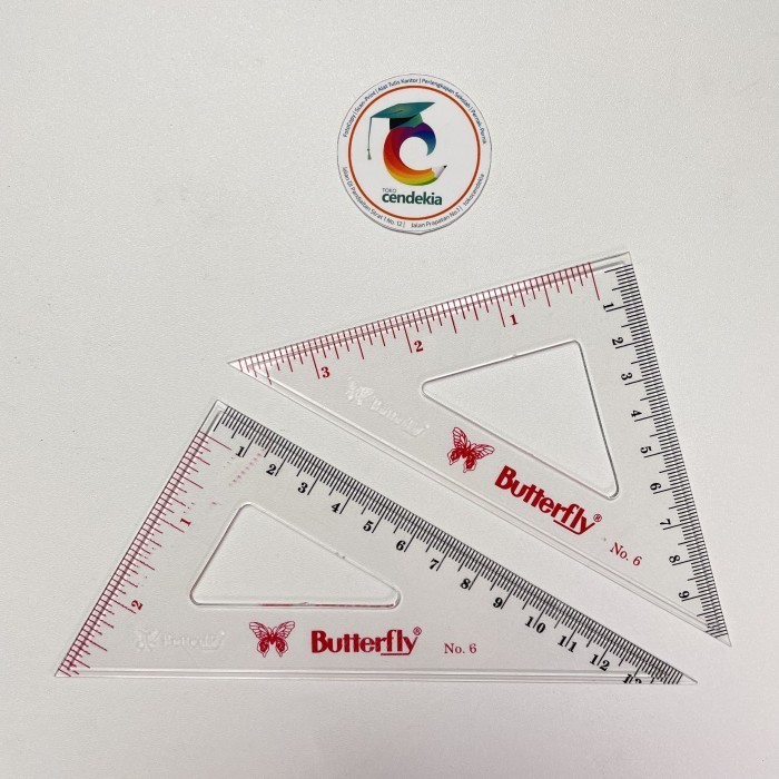 

Penggaris Segitiga Set BUTTERFLY No. 6 (Kecil)