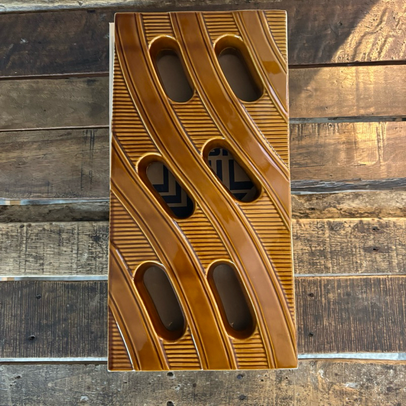 Roster / Keramik Trisensa / Keramik Lubang Angin Motif Minimalis 20x40 cm RO 119 E Tobecco