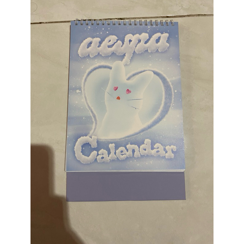 

AESPA SEASON GREETING 2023 CALENDER DESK