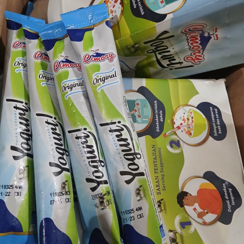 

RB YOGURT CIMORY STICK 1 Dus isi 25 pcs Stroberi Bluberi