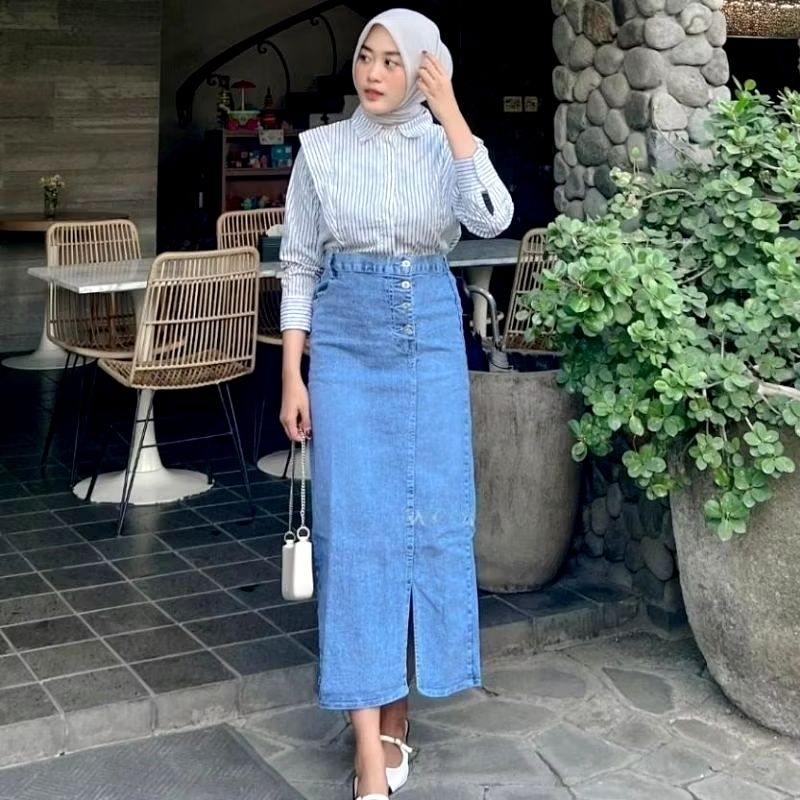 Rebecca Rok Jeans Wanita Belah Samping Terbaru