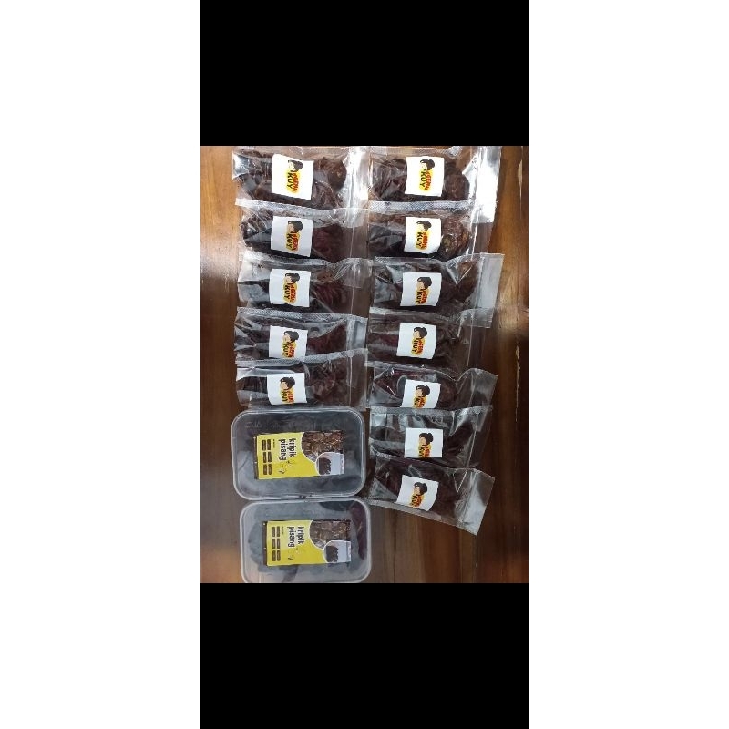 

KRIPIK PISANG COKLAT ISI 70GRAM