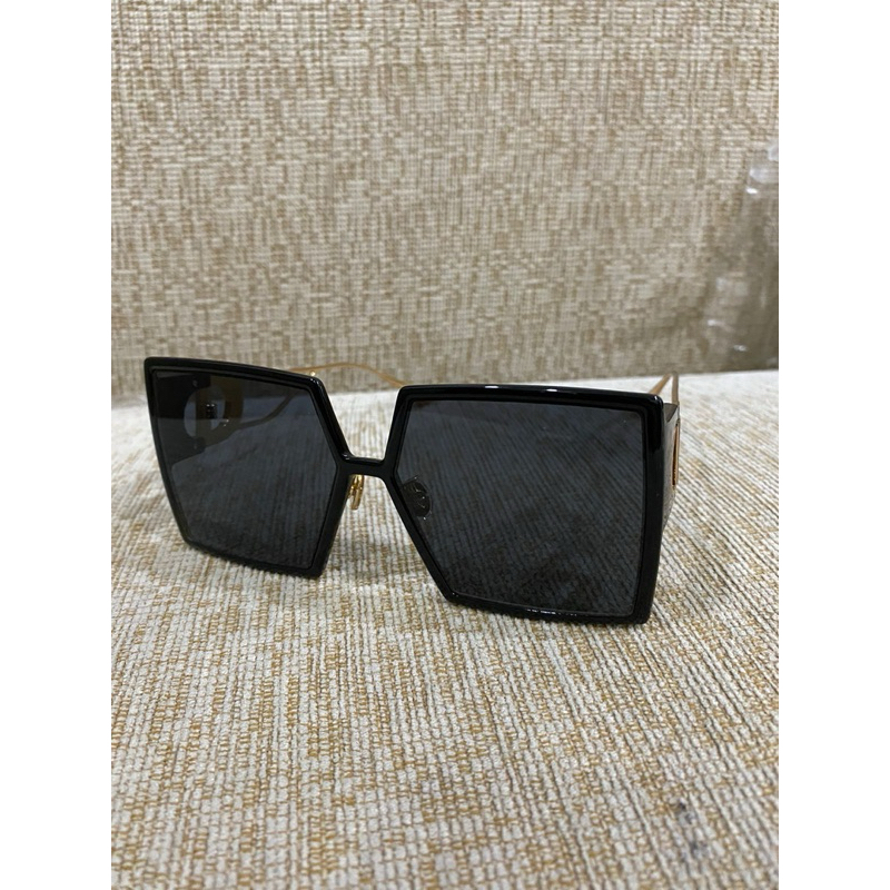 30MONTAIGNE SQUARE BLACK GHW SUNGLASSES