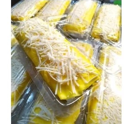 

PANCAKE DURIAN ROLL
