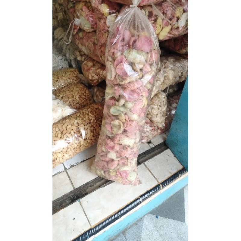 

Krupuk Antor Glopot,Krupuk Mlarat,Krupuk khas Tegal