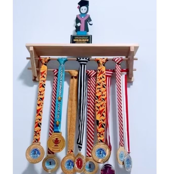 Rak Piala / Display piala / Gantungan Medali / Holder  Medali