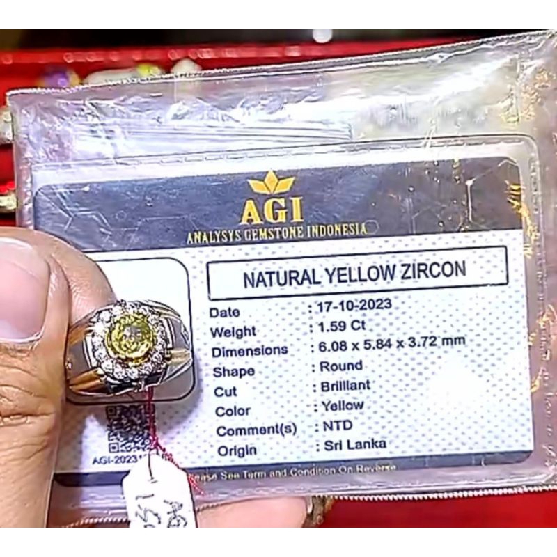 Natural yellow zircon