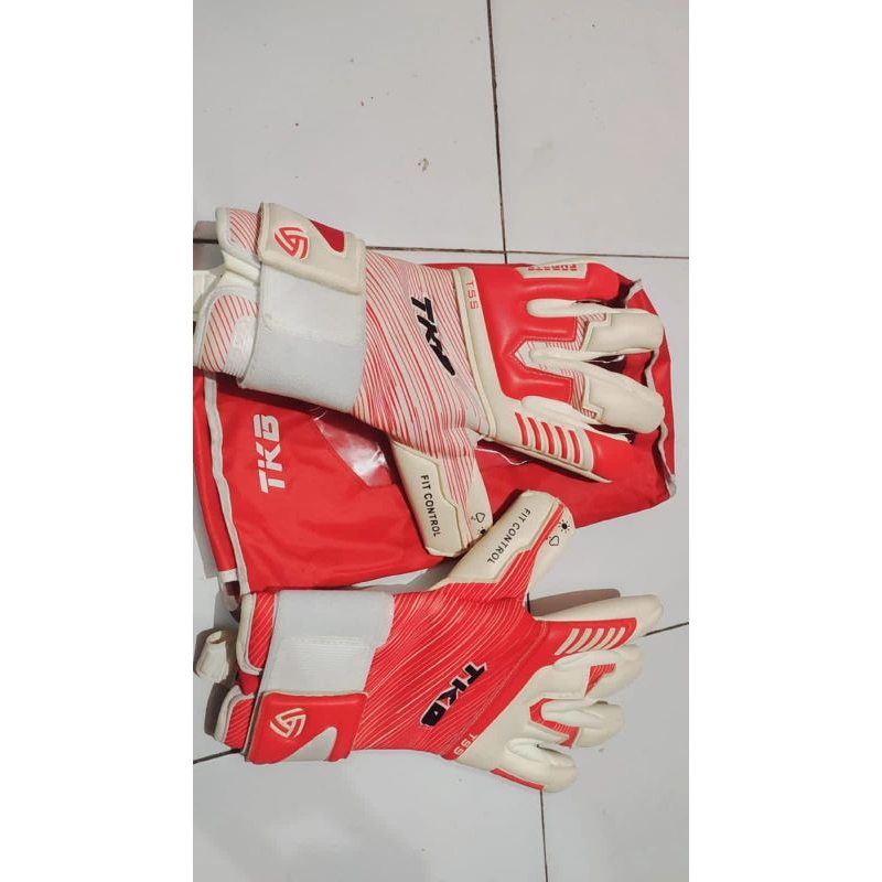 Sarung Tangan Kiper TKB Forste Evo Reverse Energy Red Goalkeeper Gloves