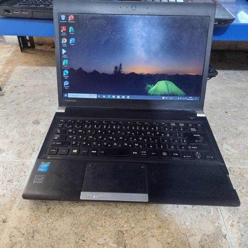 Laptop toshiba R734 core i5 ram 8 gb normal