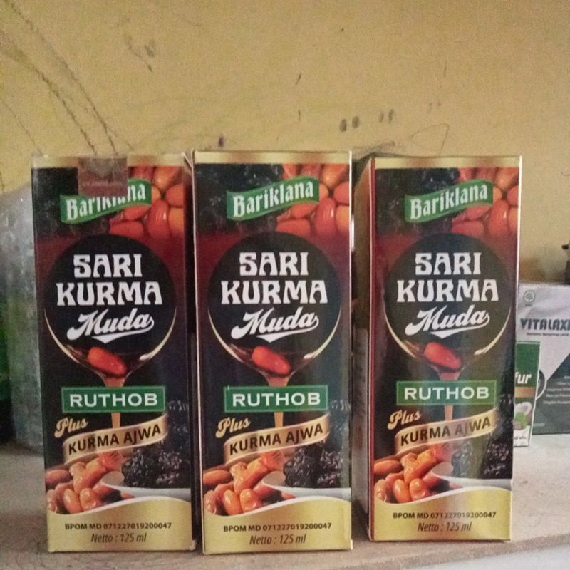 

sari kurma muda ruthob plus kurma ajwa