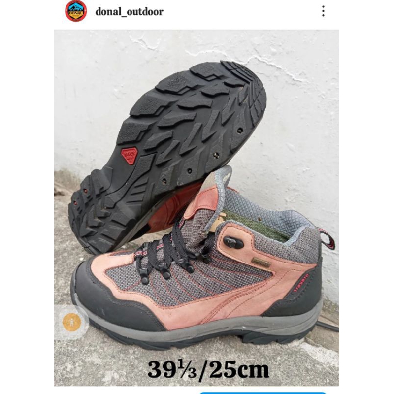 sepatu treksta