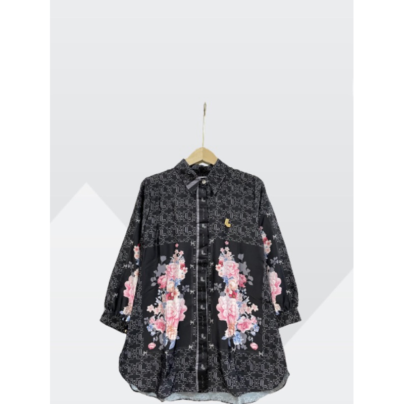 Kemeja Motif Bunga-Bunga