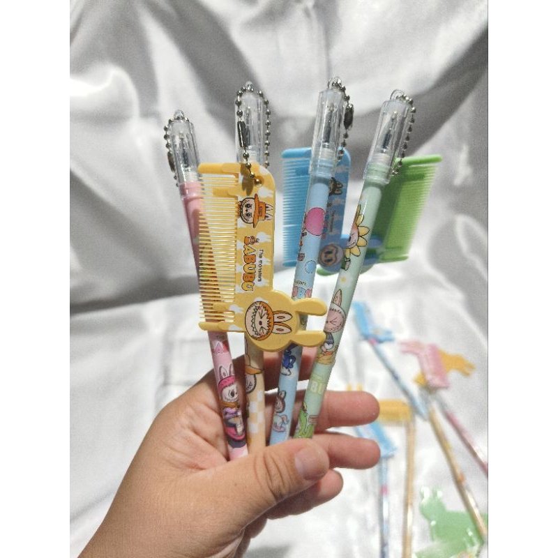 

bulpen gantung labubu