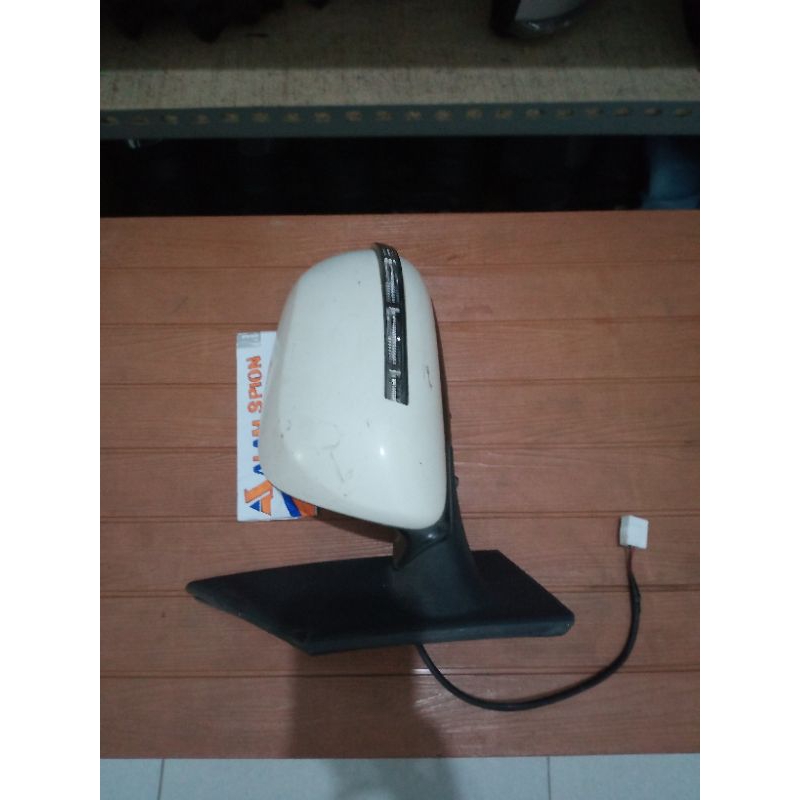 spion mobil Ayla sporty 2014 kiri