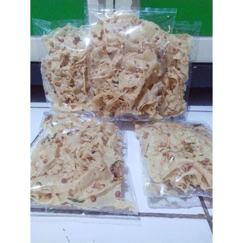 

Peyek kacang tanah renyah dan gurih