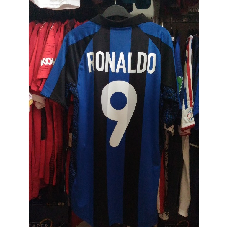 Jersey Bola Retro GO Inter 2001 2002 Home RONALDO 9