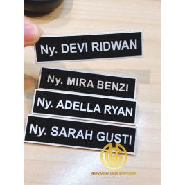 

Nama Dada / Name Tag Grafir Akrilik
