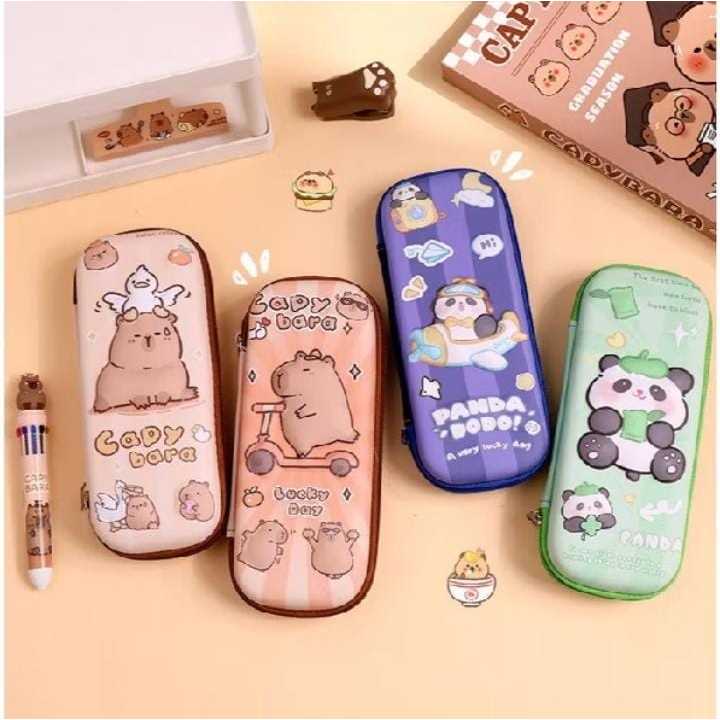 

KOTAK PENSIL KARAKTER TIMBUL ANAK SEKOLAH