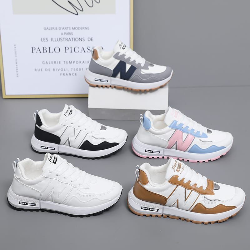 Sepatu Fashion Sport Wanita