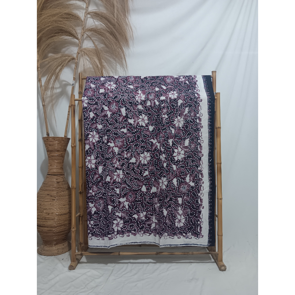 Batik Tulis Lasem 2 warna motif Latohan