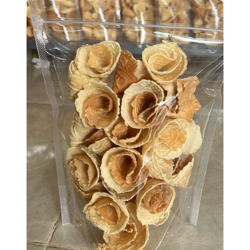 

KUE SEMPRONG BENTUK BUNGA