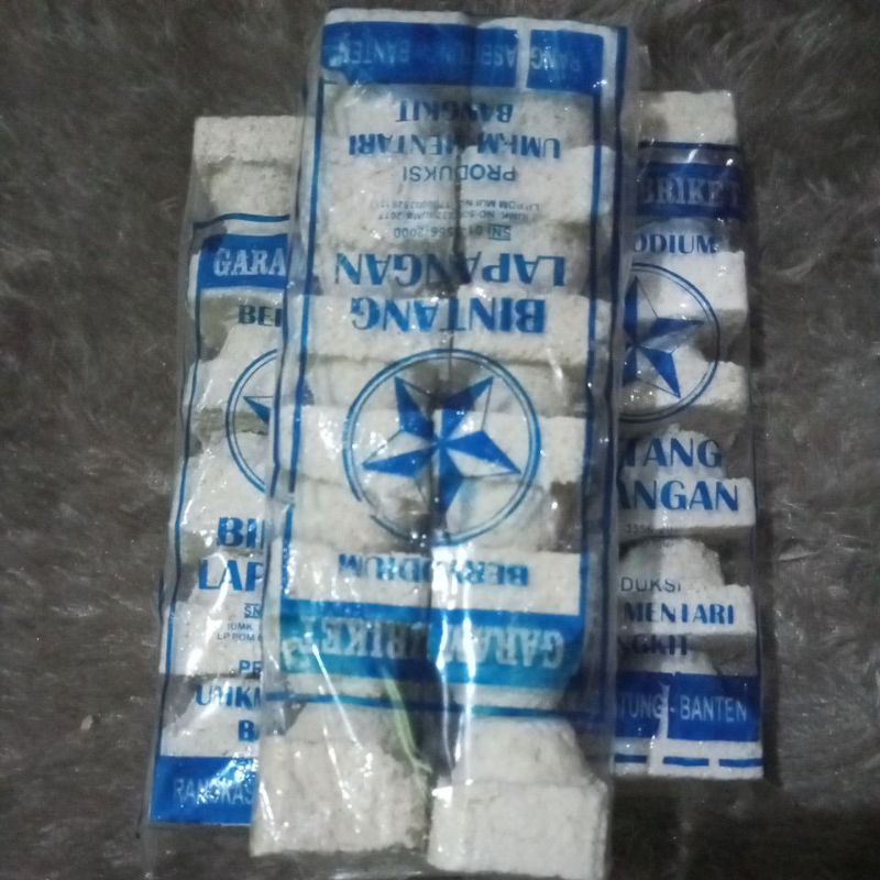 

garam briket satu pak isi 12 butir