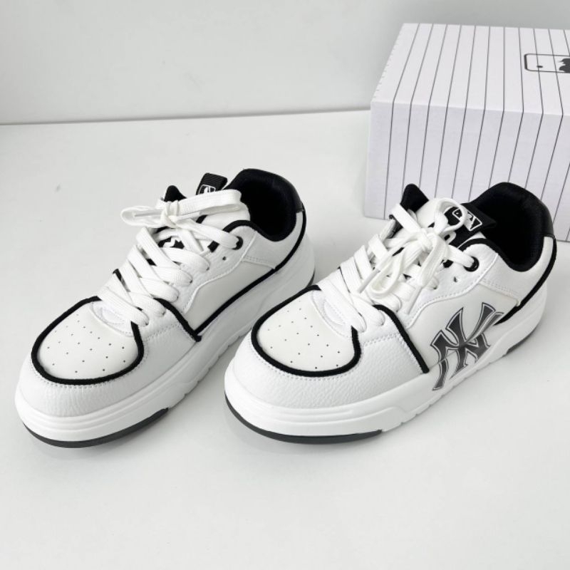 Sepatu MLB NY putih olahraga