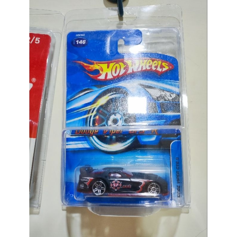 hotwheels dodge viper GTS-R