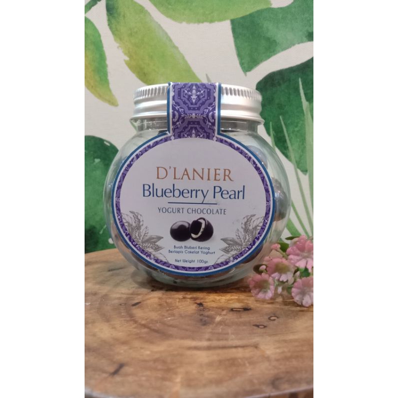 

D'lanier Blueberry Pearl Yoghurt Chocolate/Buah blueberries Kering Belapis Coklat Yoghurt 100gr