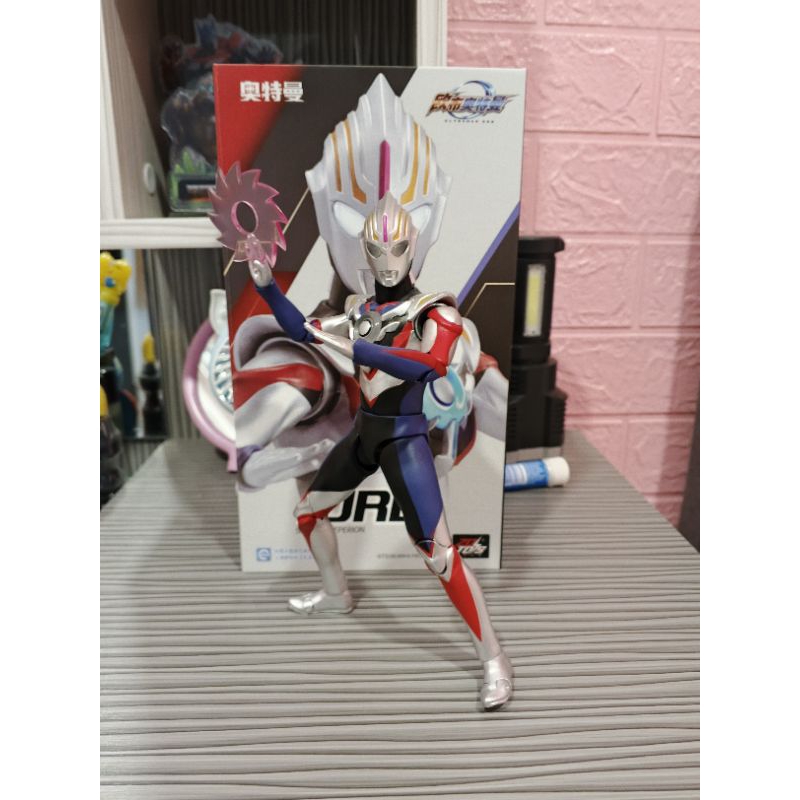 Zd toys Ultraman orb