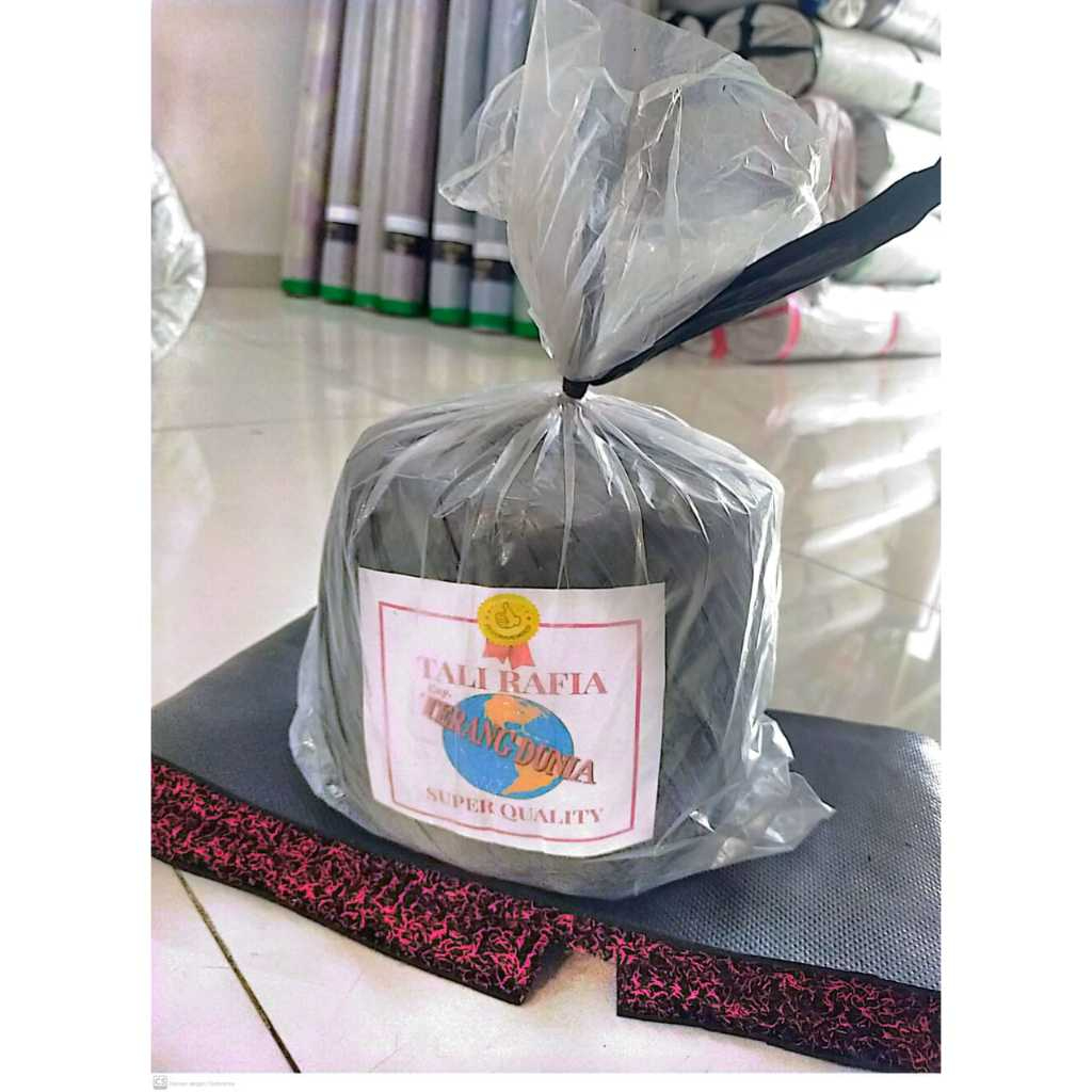 

Tali Rapia 9ons/Tali Rafia Terang Dunia /Tali Plastik Hitam 900 gram