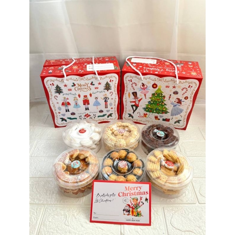 

Hampers kue Natal 6 Toples