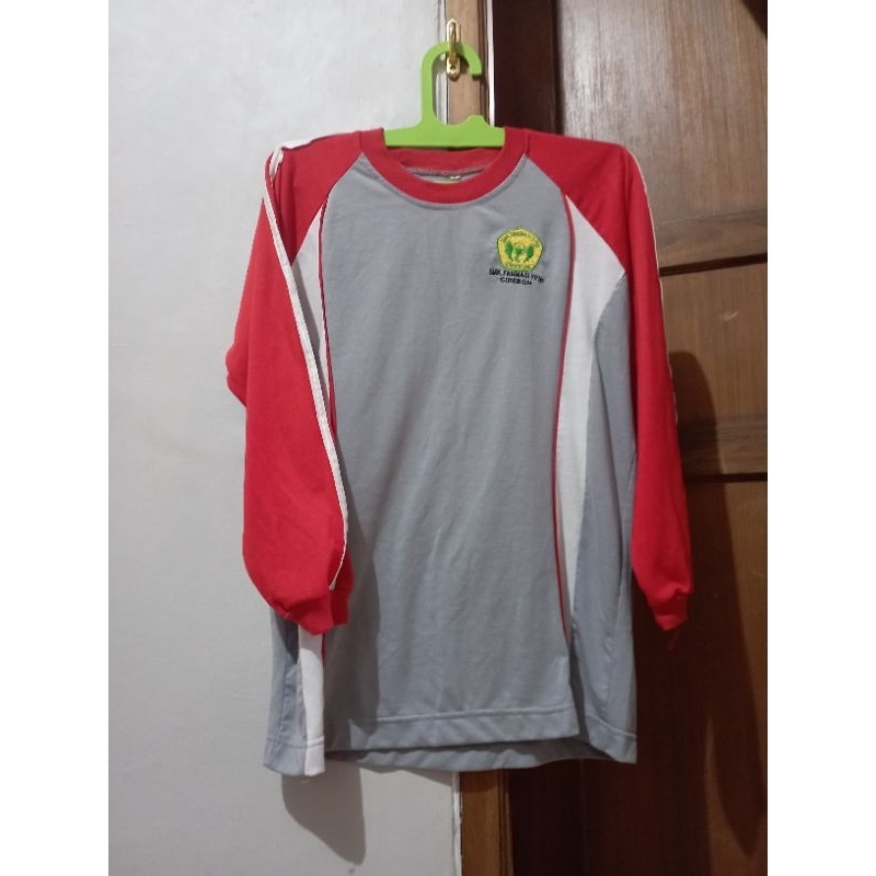 seragam olahraga smk bekas