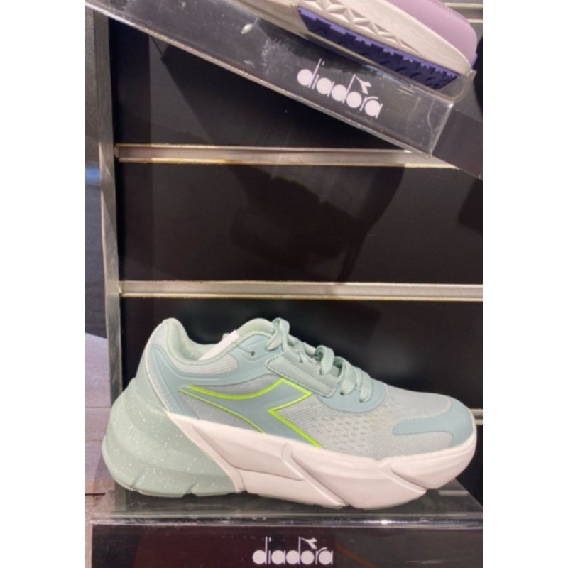SALE‼️DIADORA KYLER GREEN WOMEN RUNNING ORIGINAL STORE