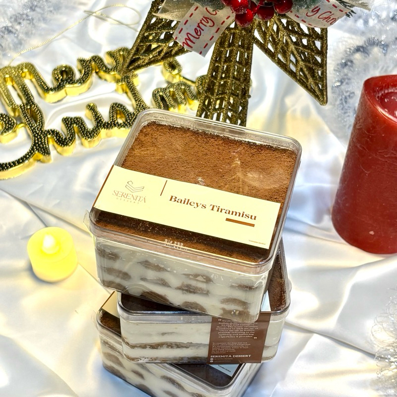 

Tiramisu Christmas Hampers (Pre-Order, Bandung)