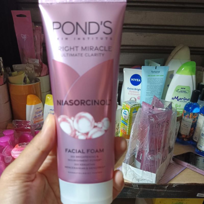 FACIAL FOAM PONDS BRIGHT BEAUTY